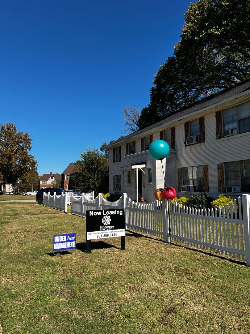Memphis Apartment: 104 N. Cooper St