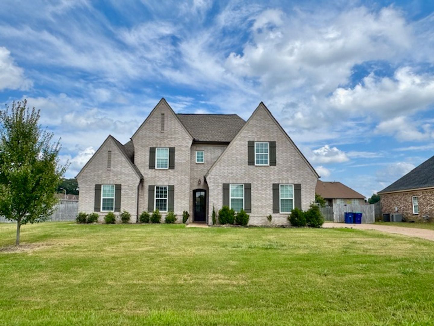 Olive Branch Apartment: 8614 Tanasi Cove