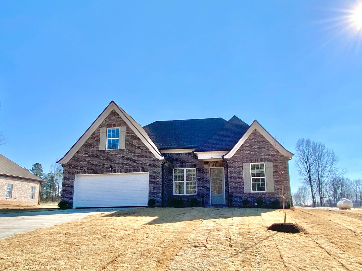 Byhalia Apartment: 95 Crimsonwood Dr