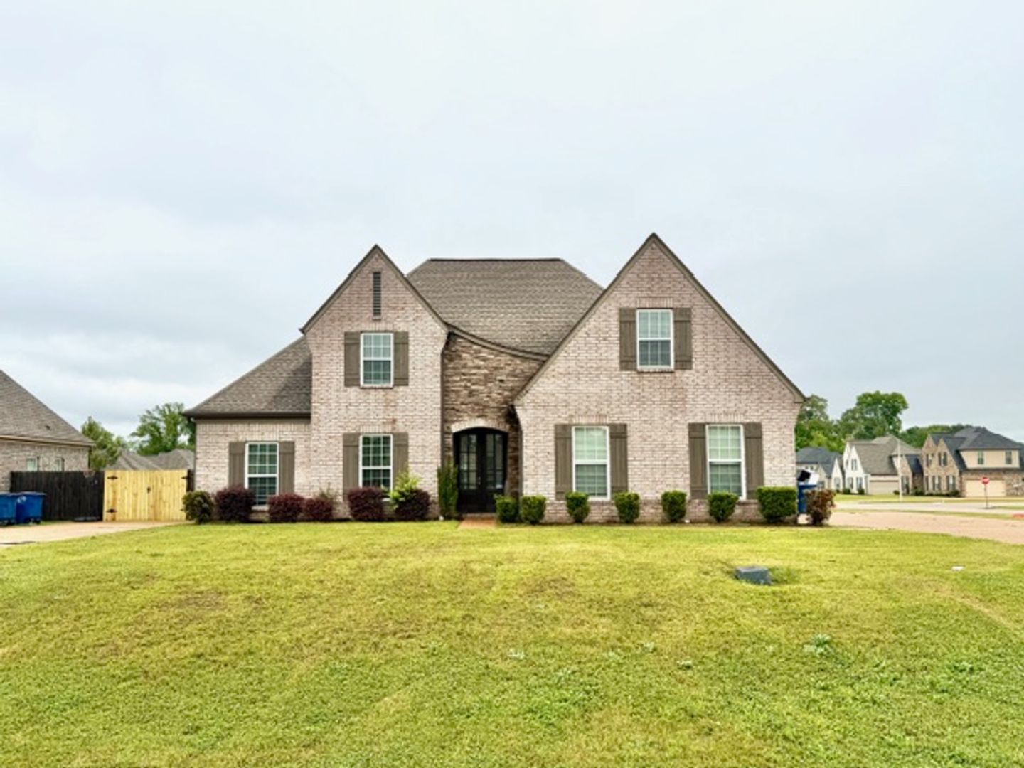 Olive Branch Apartment: 4412 Davall Circle