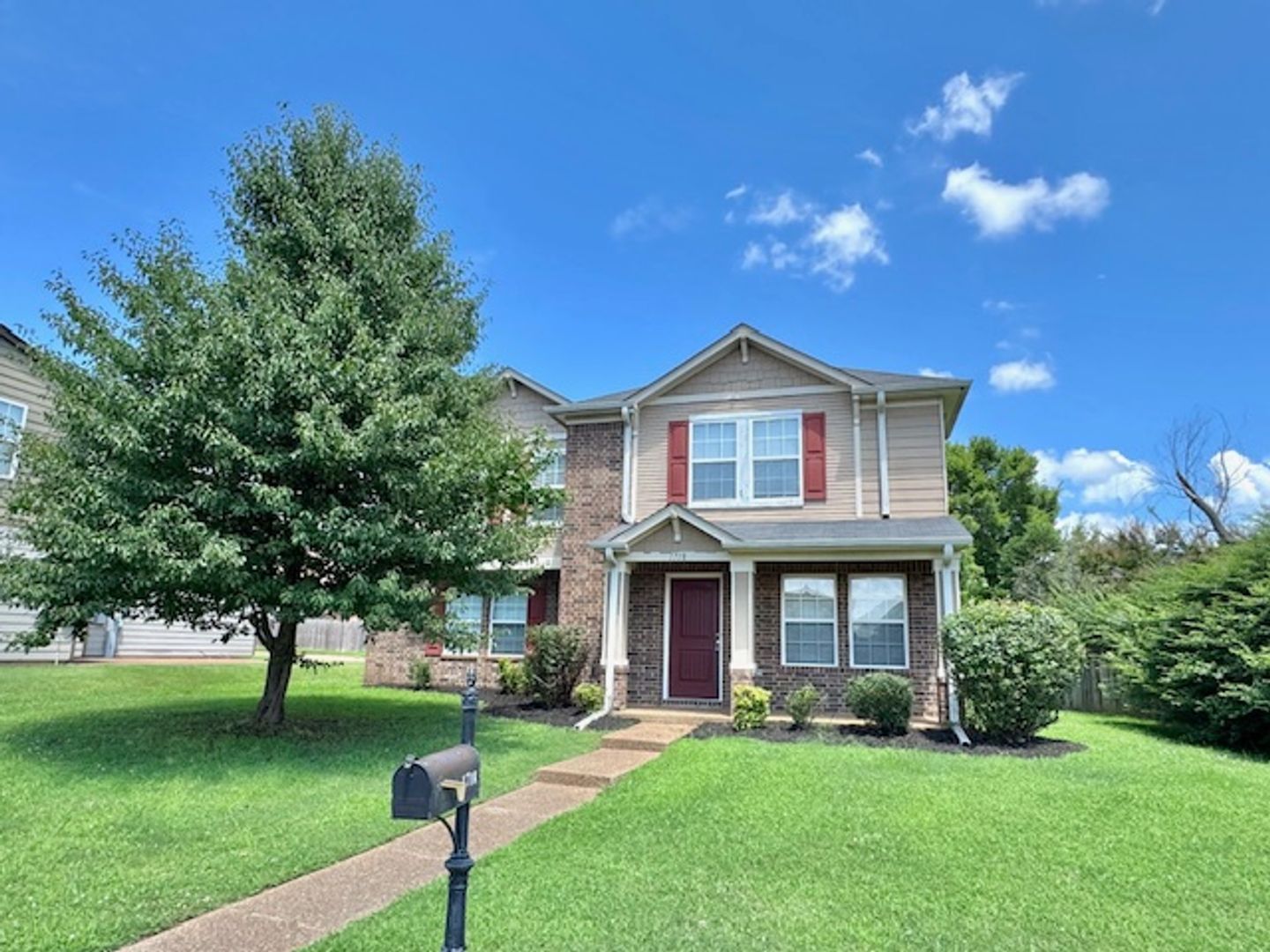 Cordova Apartment: 1718 Addison Park Cove