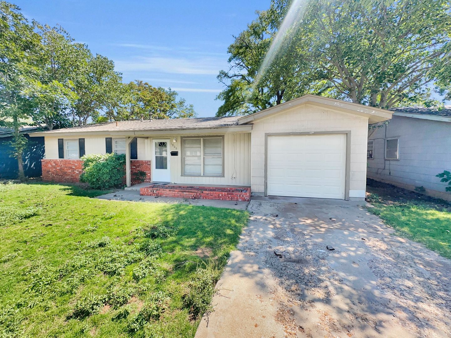 Lubbock House: 1909 45th St