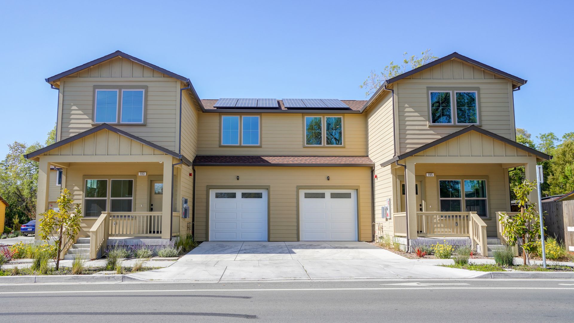 193 - 199 West Barham Ave