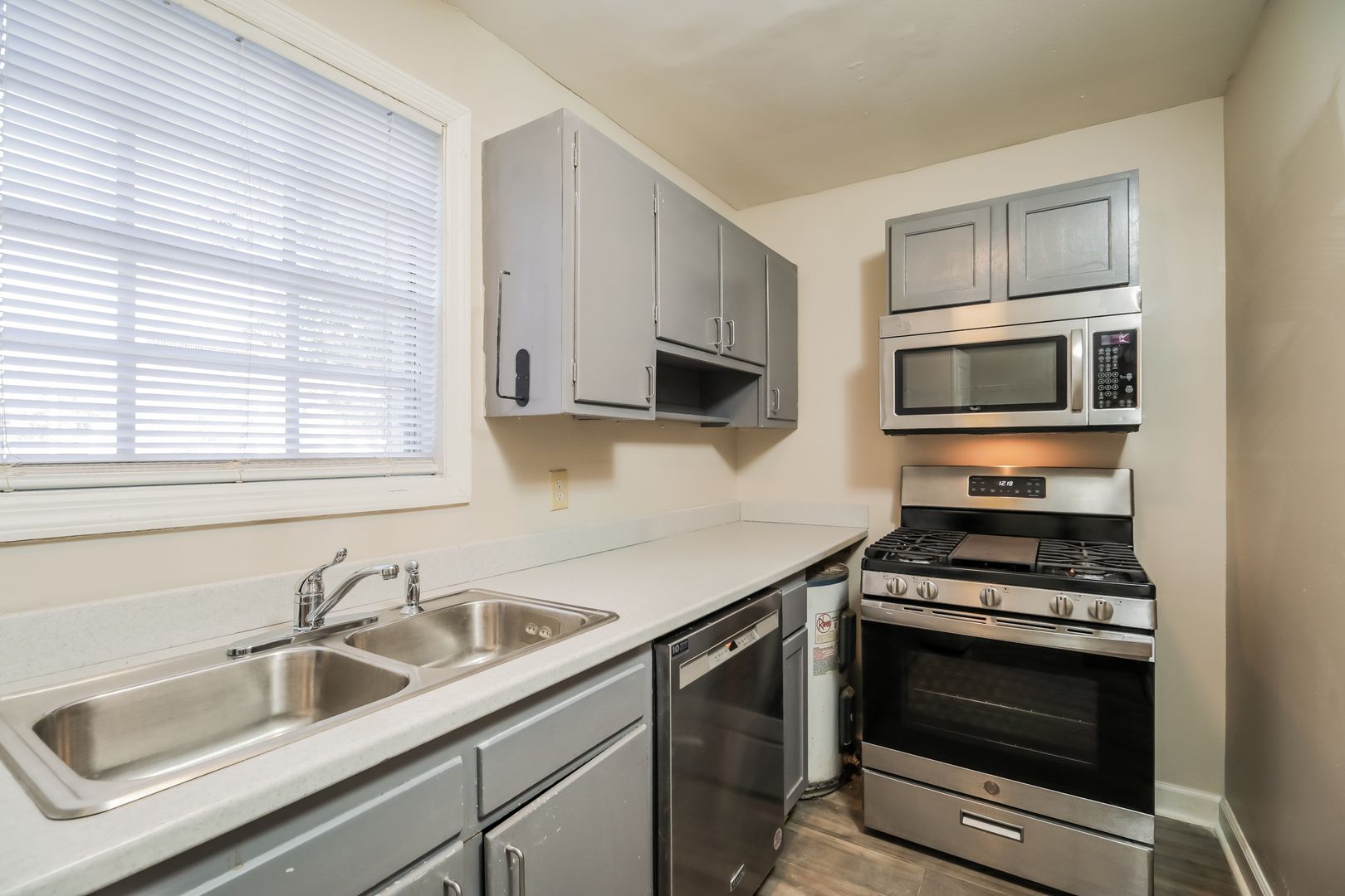 517 Rutledge Ave. 2 of 12