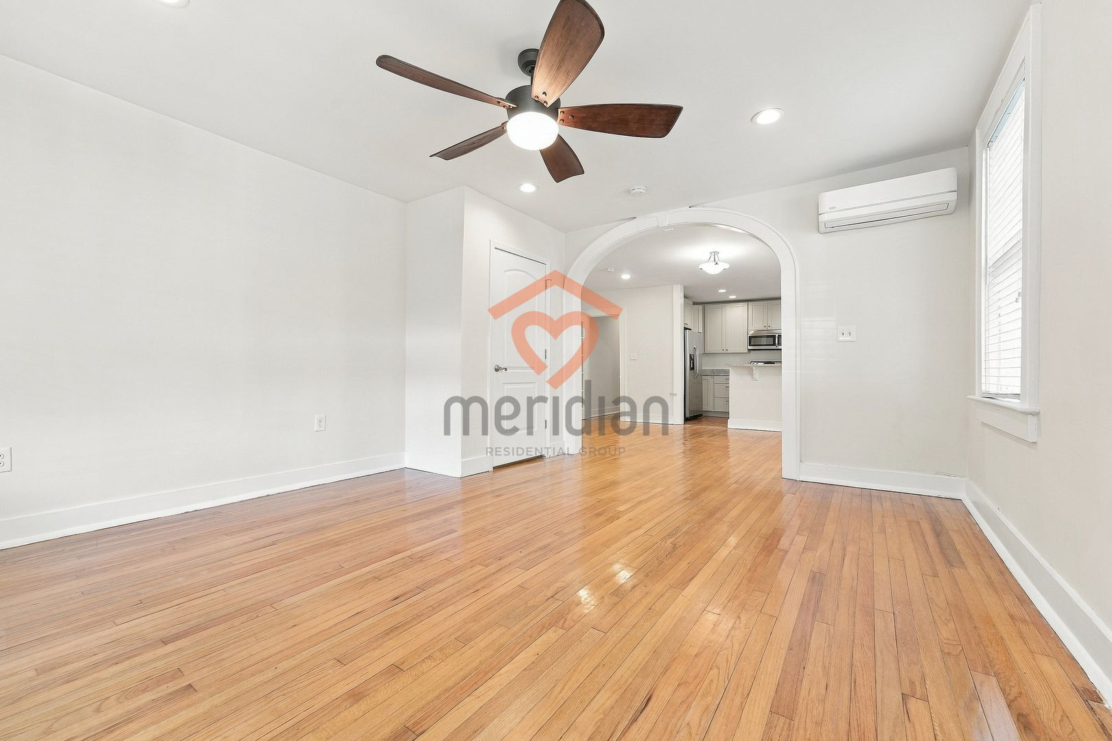 135 1/2 Wentworth Street 6 of 12