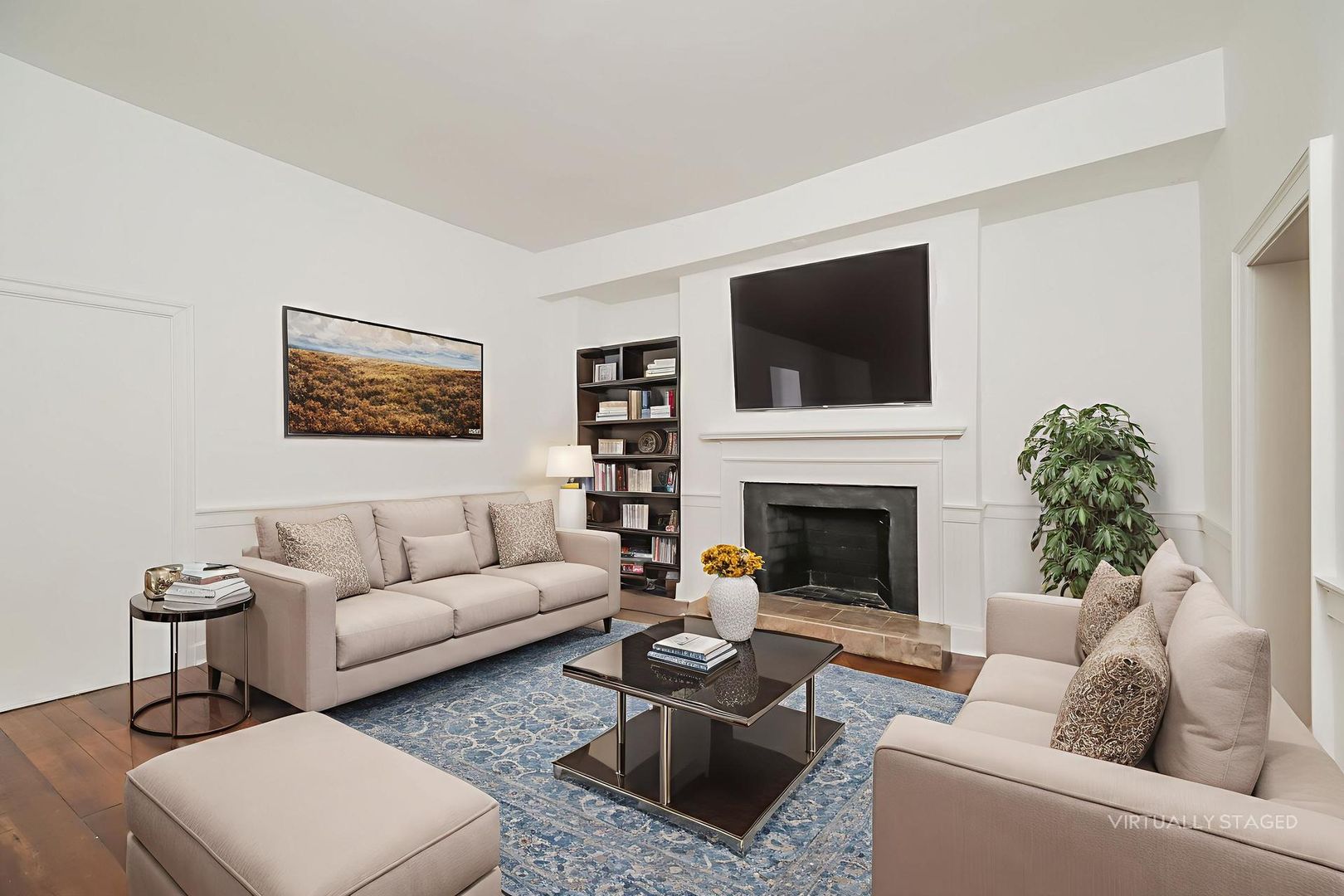 Charleston Apartment: 363 King St.