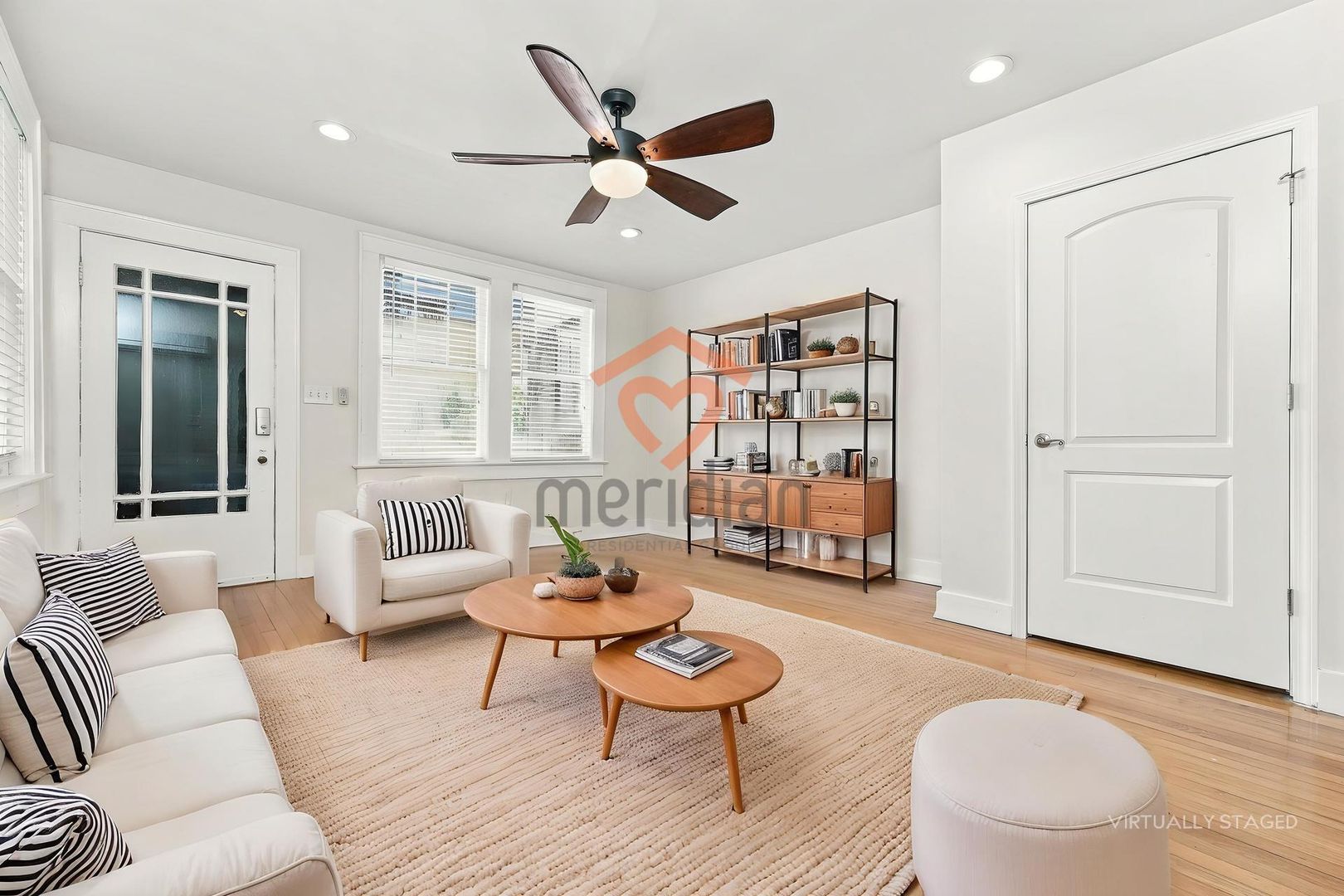 135 1/2 Wentworth Street 2 of 12