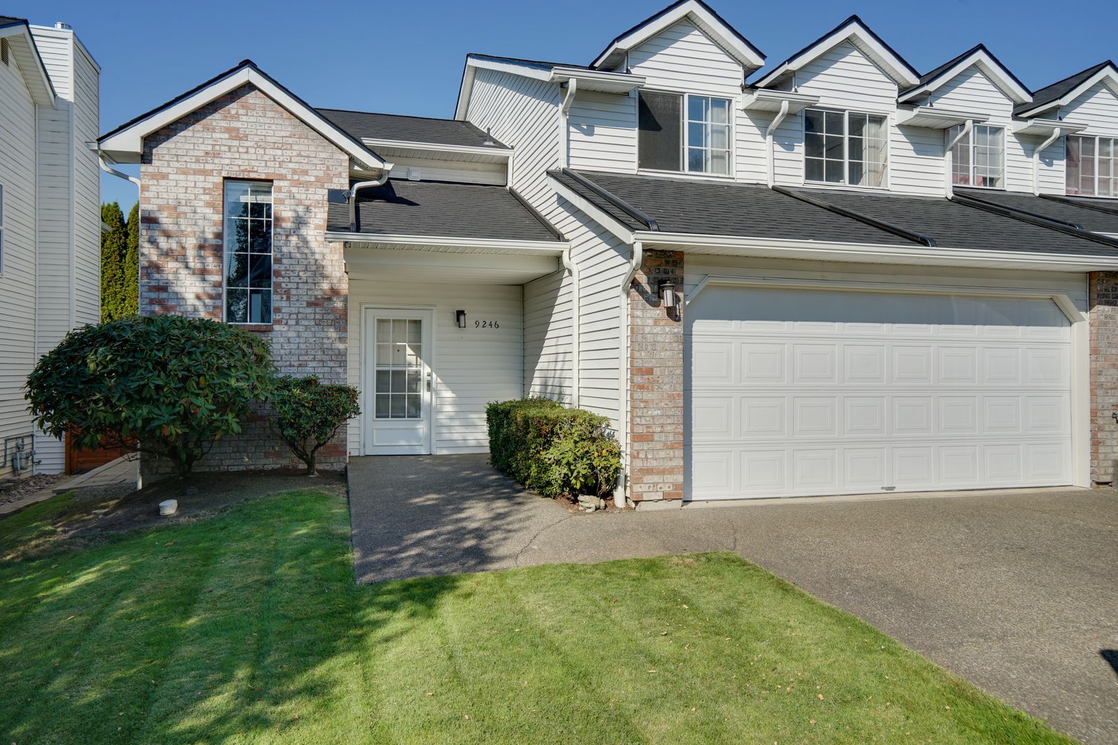 Kent Townhome: 9246 S 240th Pl