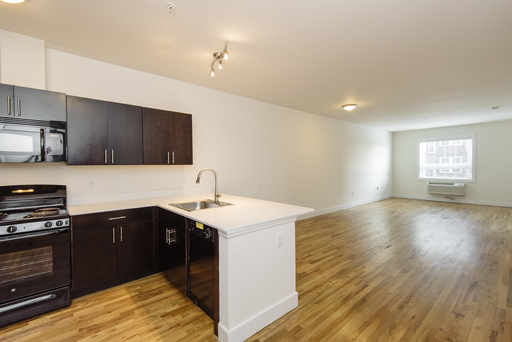 6035 Park Avenue, 425 – photo 1
