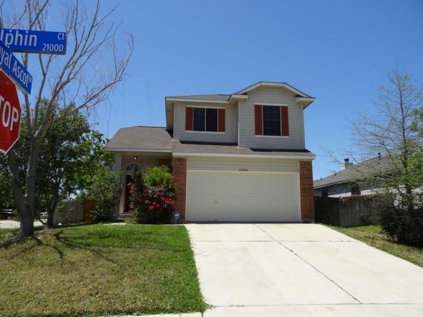 Pflugerville House: 21000 Godolophin Court