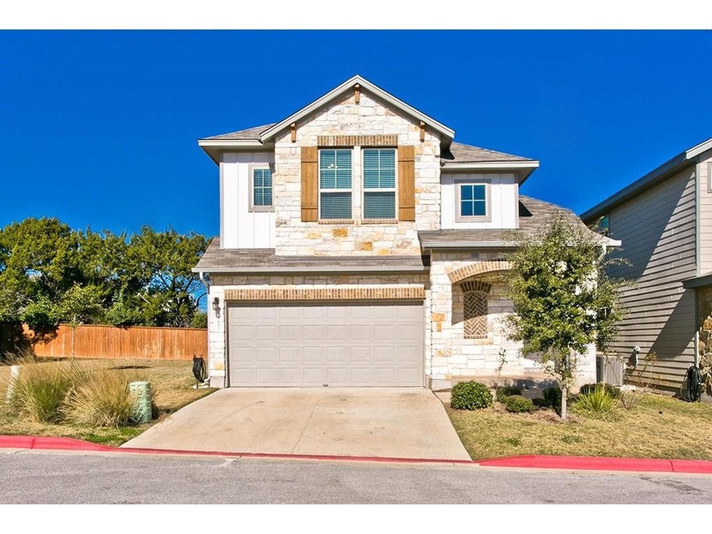 Austin House: 9802 Tanglemede St.