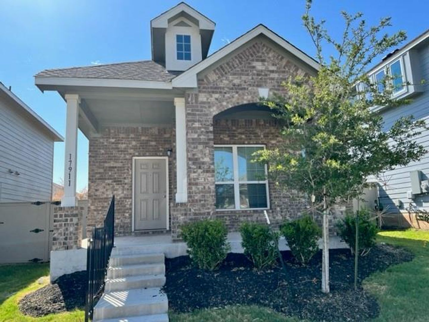 Pflugerville House: 17911 Orchidea Way