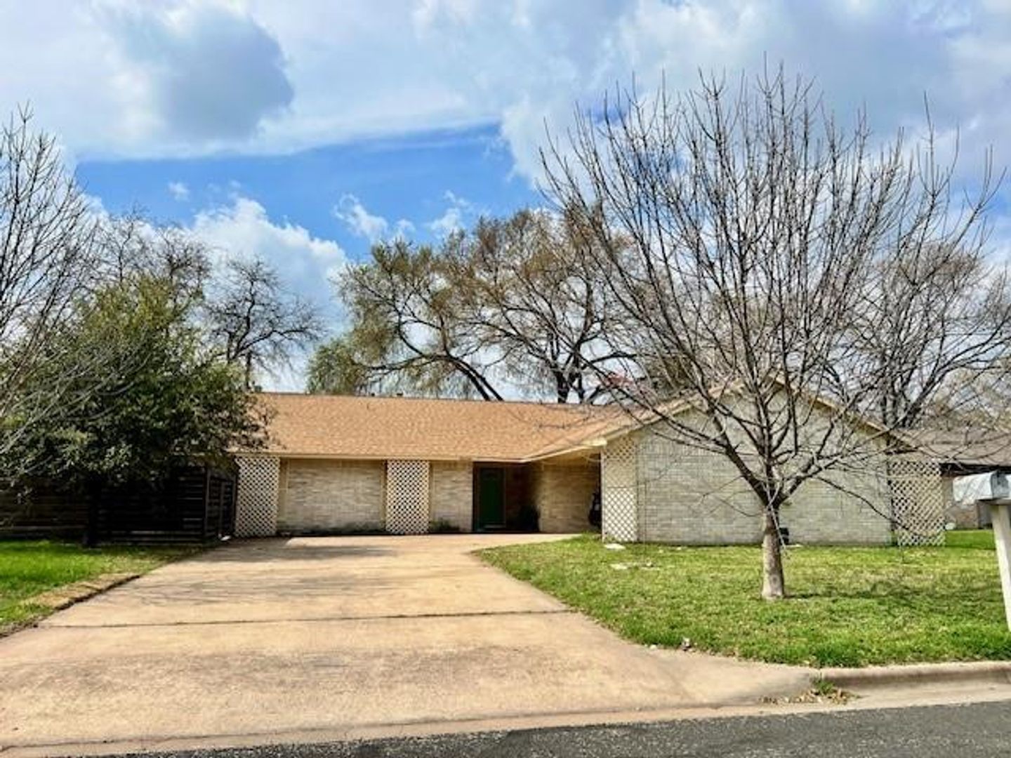 Austin House: 8006-A Pinedale Cove