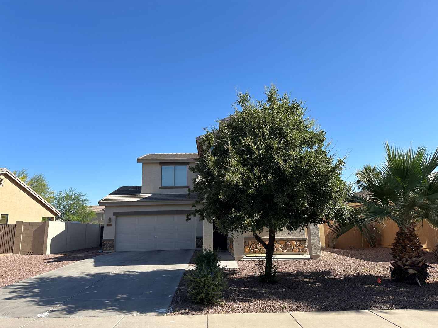 QUEEN CREEK House: 1796 W HALF MOON CIR