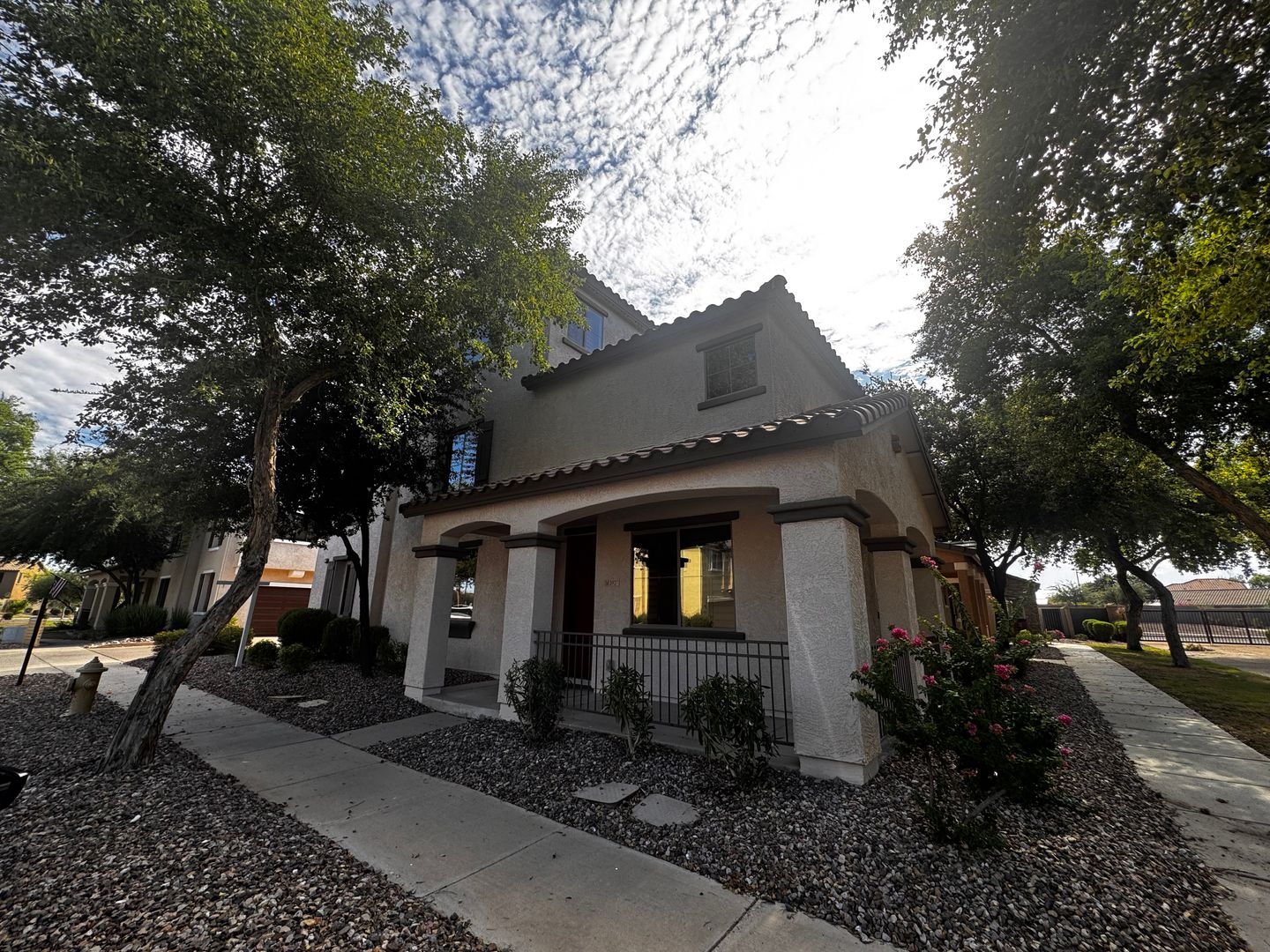 GILBERT House: 3927 S RIM RD