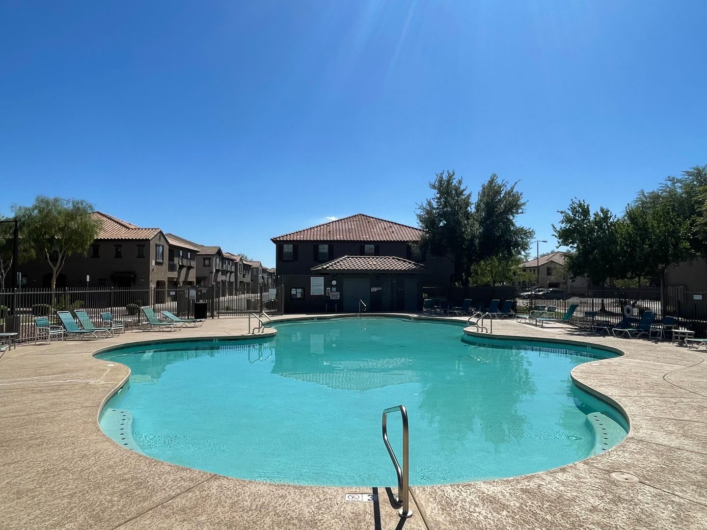 MESA House: 1255 S RIALTO #123