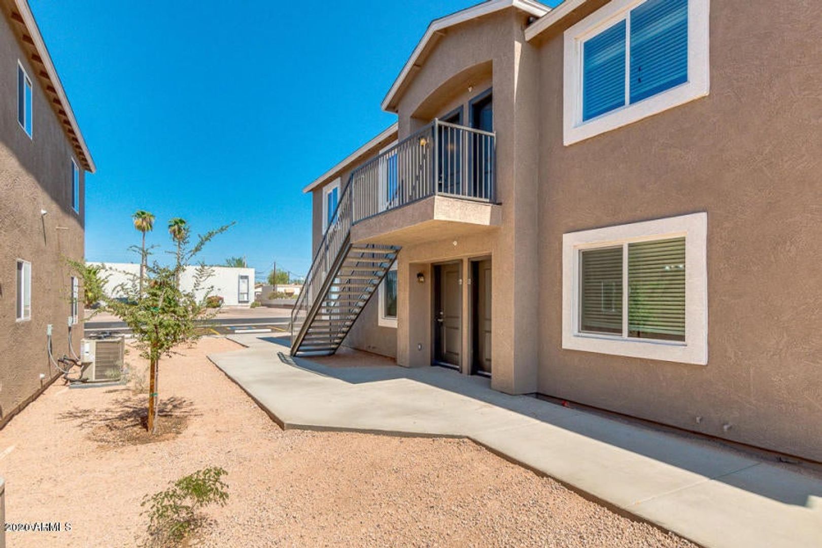 APACHE JUNCT House: 503 E 9TH AVE #C
