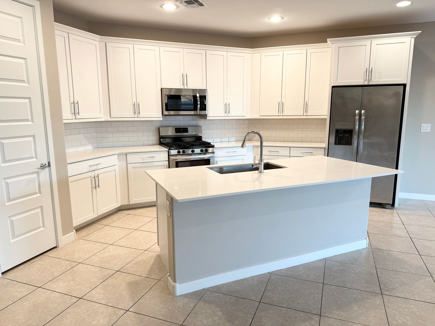 LITCHFIELD PARK House: 19624 W BADGETT LN