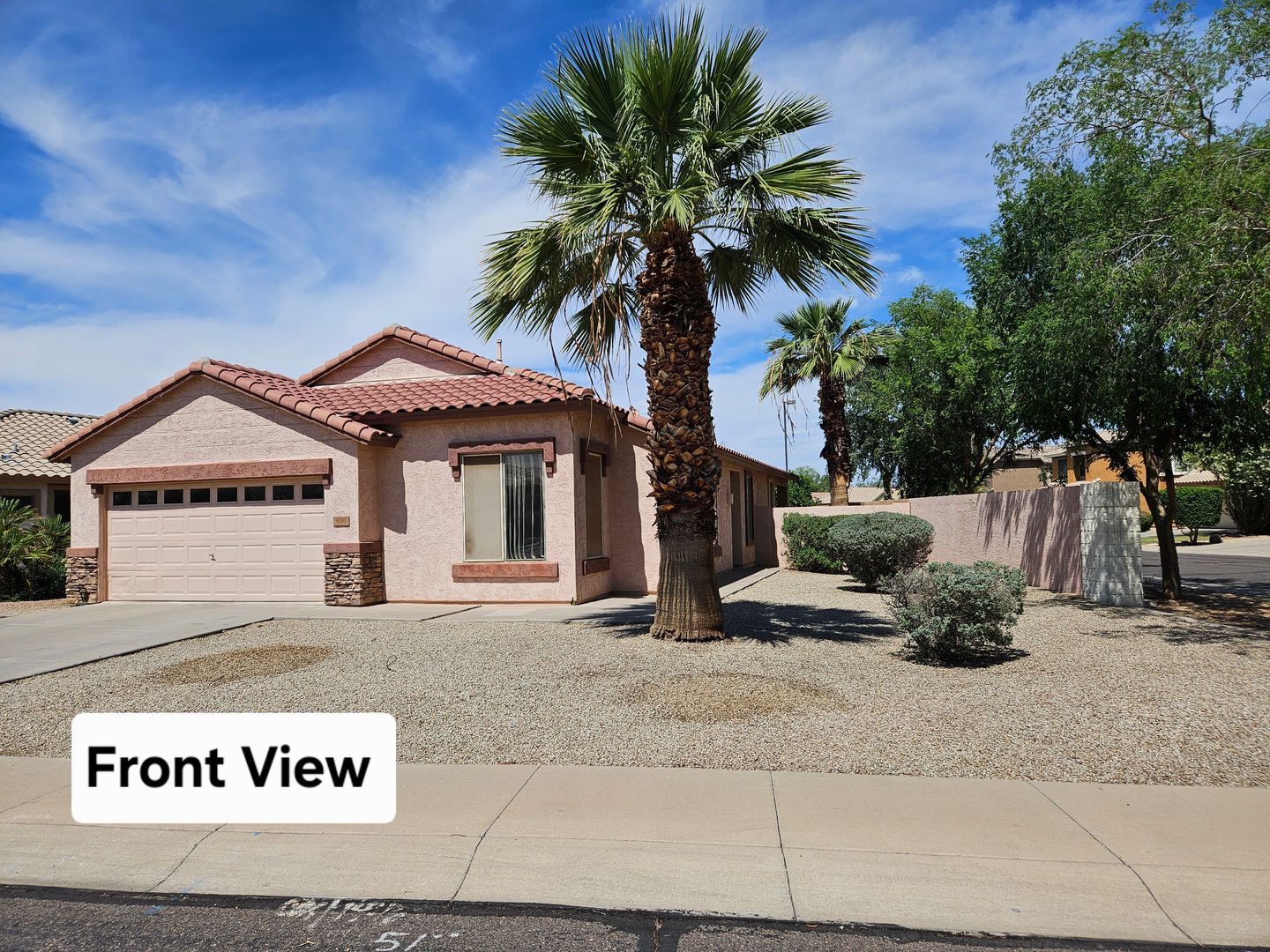 GILBERT House: 890 E KYLE CT