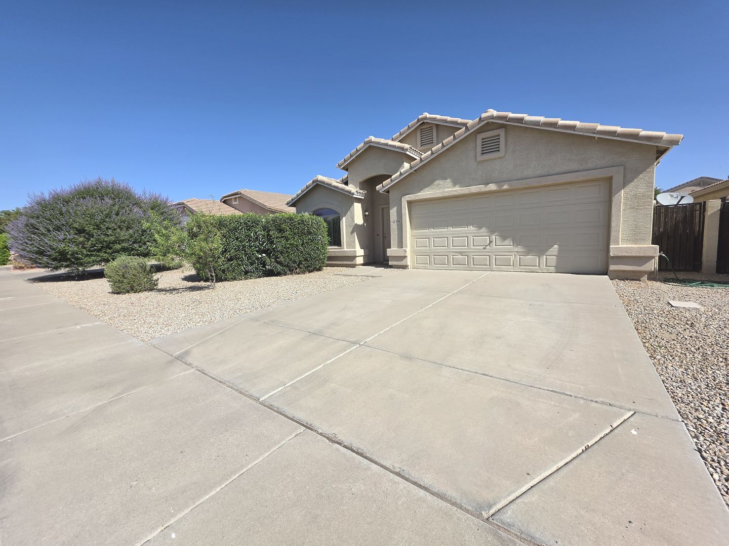 San Tan Valley House: 3792 W SANTA CRUZ AVE