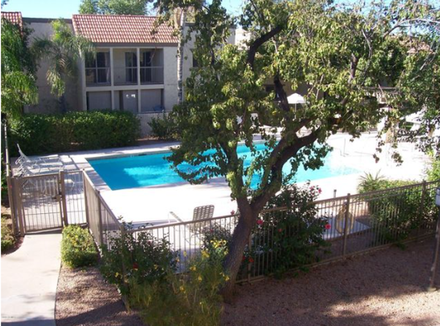 SCOTTSDALE House: 8260 E ARABIAN TR #271