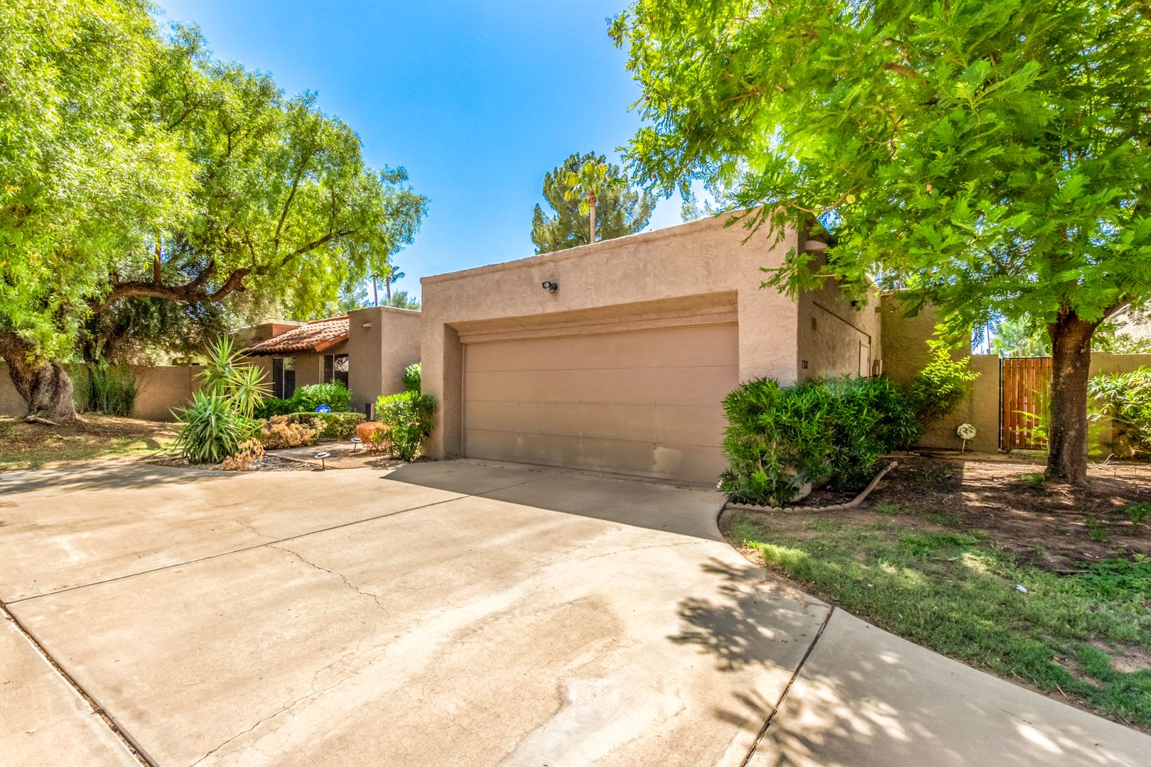 SCOTTSDALE House: 7207 E SOLANO DR