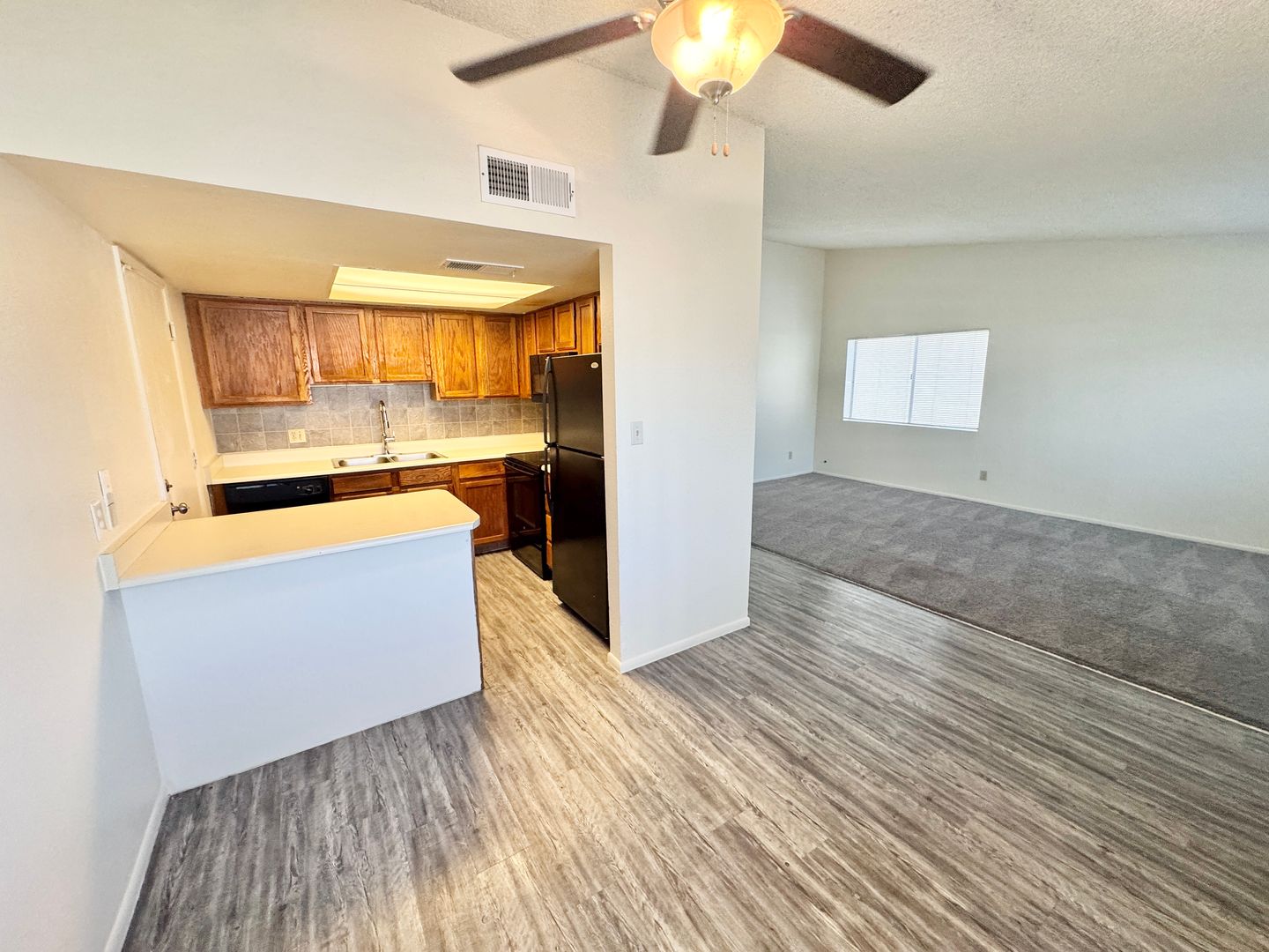 GLENDALE House: 6828 N 81ST LN