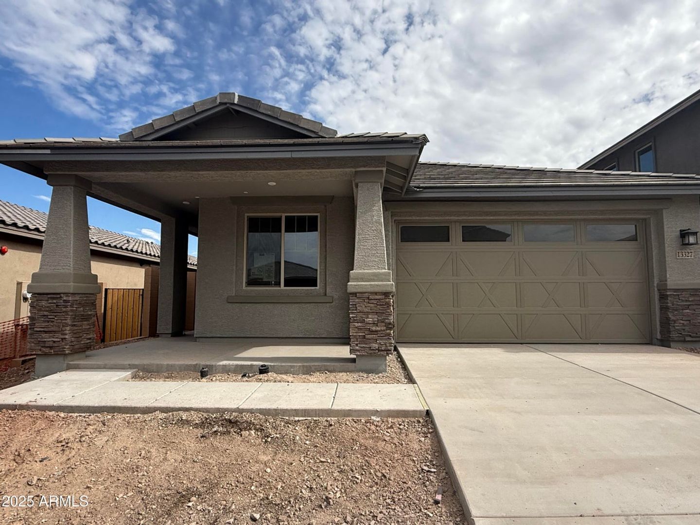 PEORIA House: 13327 W EAGLE FEATHER RD