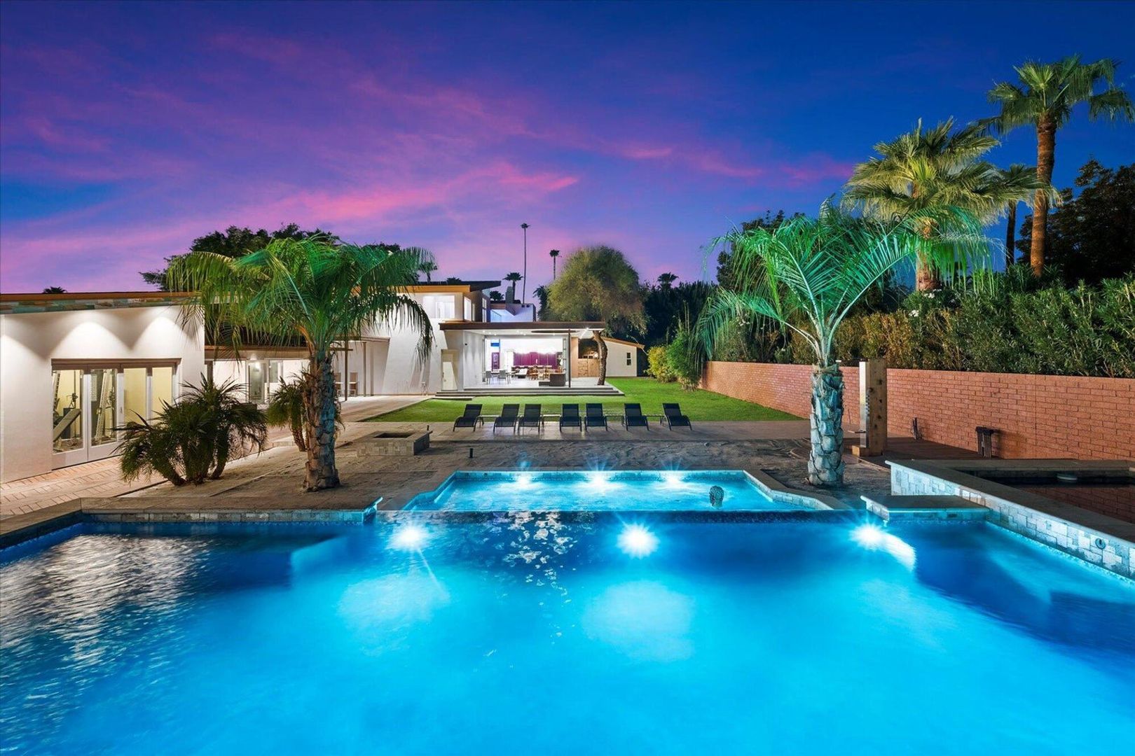 PHOENIX House: 341 E MONTE VISTA RD