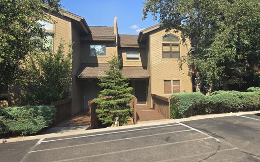Fully furnished condo in Continental CC Flagstaff – photo 1