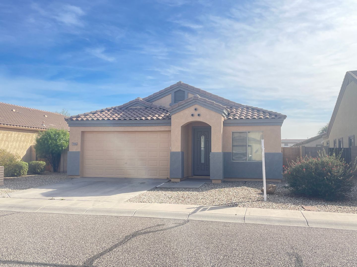 LAVEEN House: 7213 S 56TH LANE