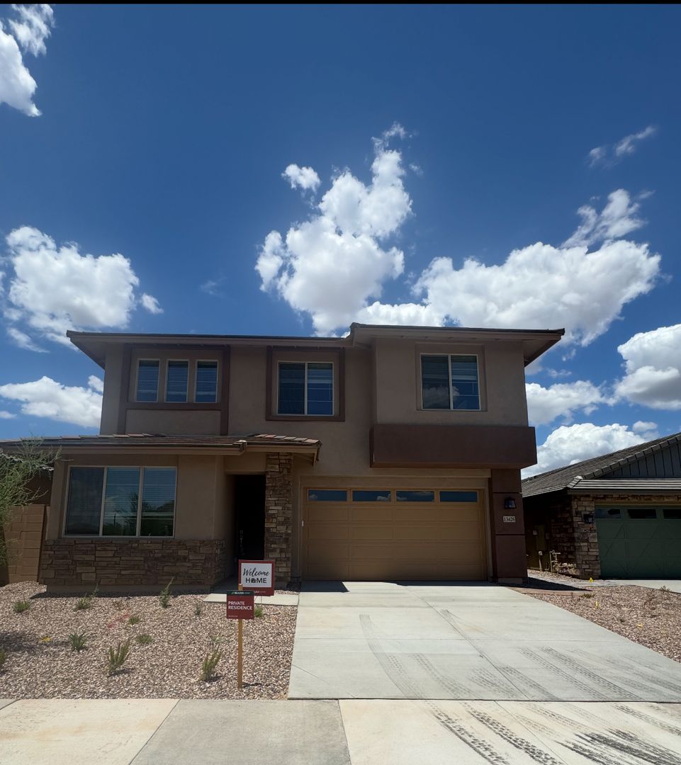 PEORIA House: 13426 W EAGLE FEATHER RD