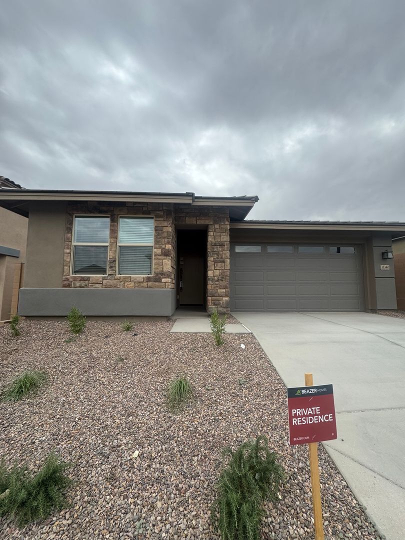 PEORIA House: 33340 N 132ND DR