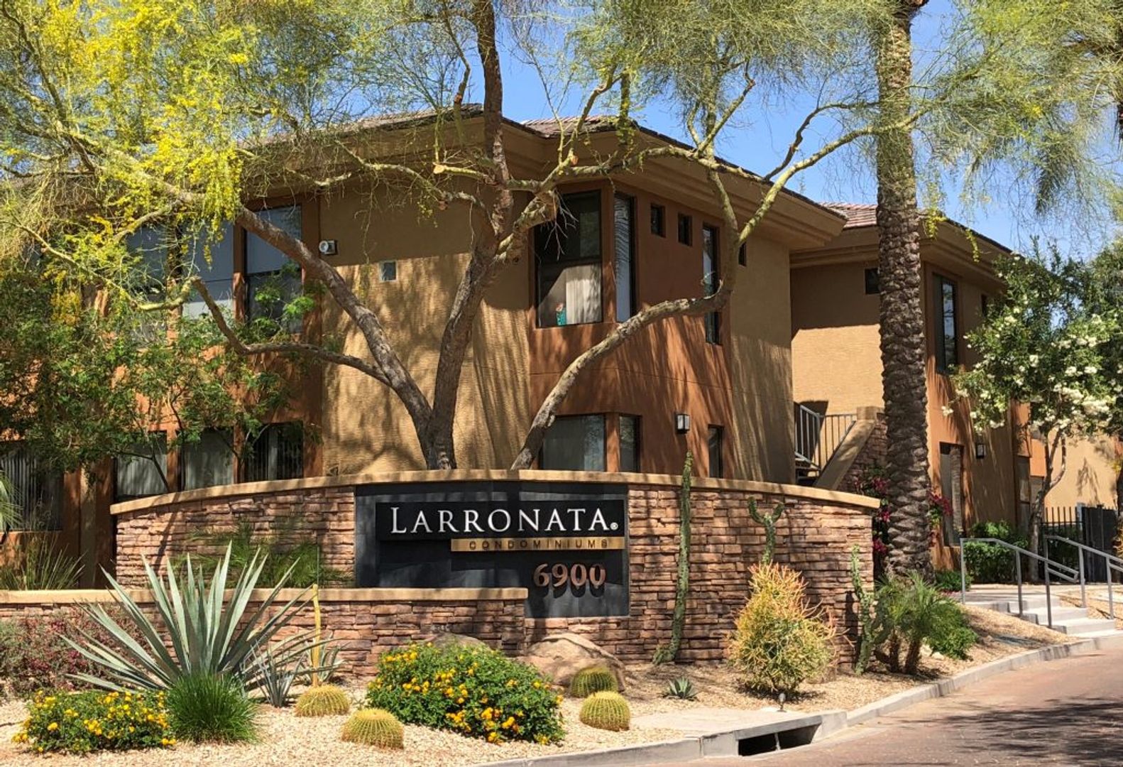 PHOENIX House: 6900 E PRINCESS DR #2117