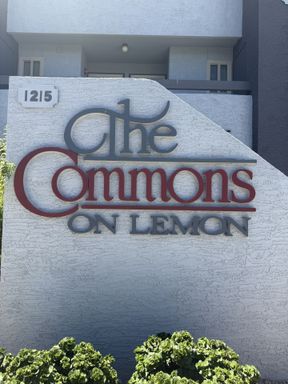 2-bedroom Tempe condo - UNIVERSITY & RURAL – photo 1