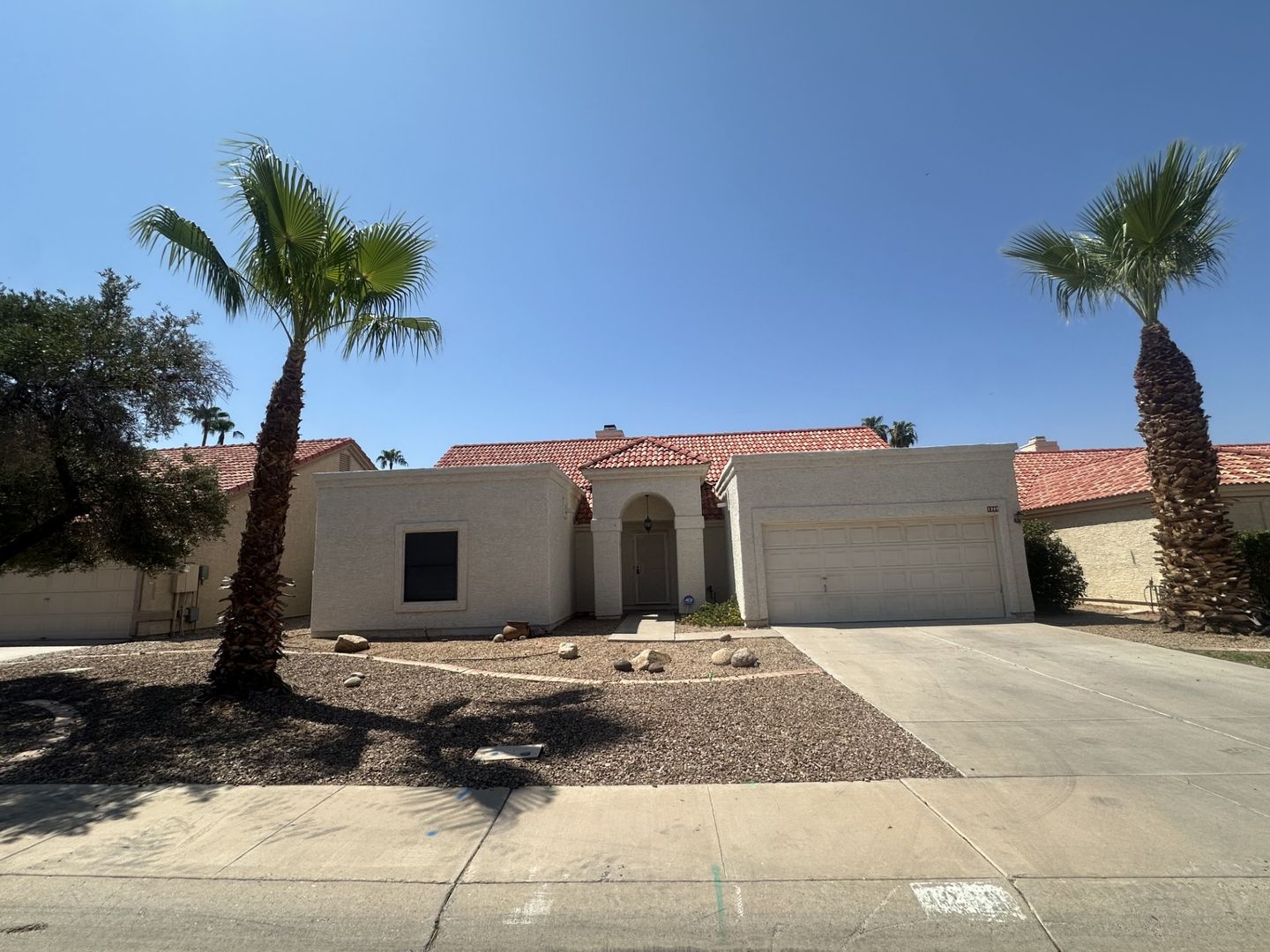 GILBERT House: 1249 E LAUREL AVE