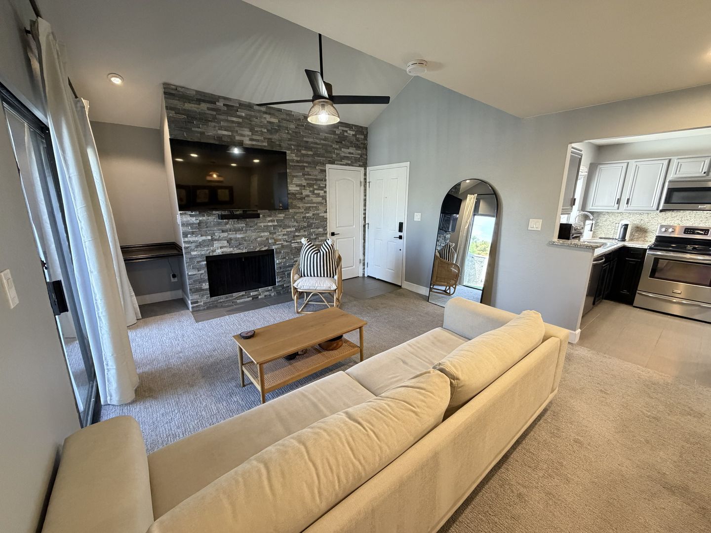 SCOTTSDALE House: 10115 E MOUNTAIN VIEW RD #2104