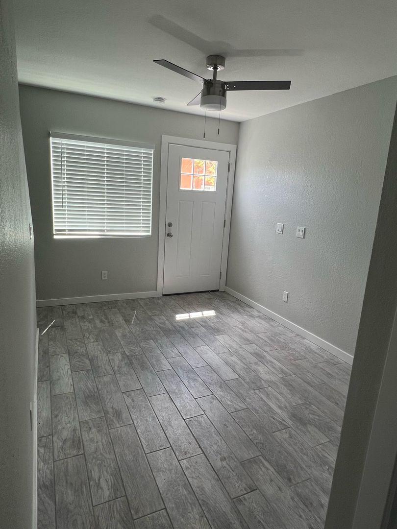 SURPRISE House: 12717 W AMY DR #4