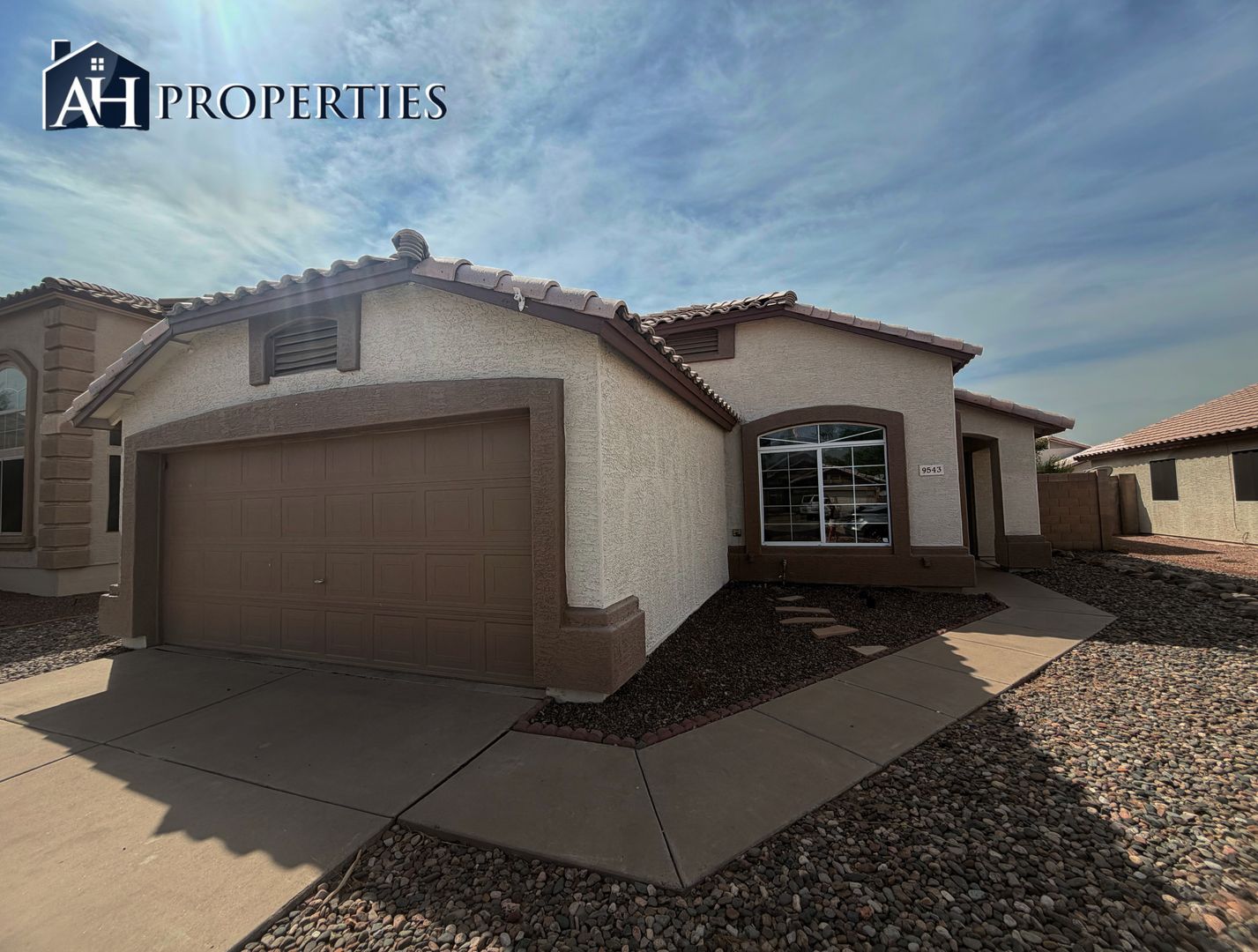 PEORIA House: 9543 W SUNNYSLOPE LN