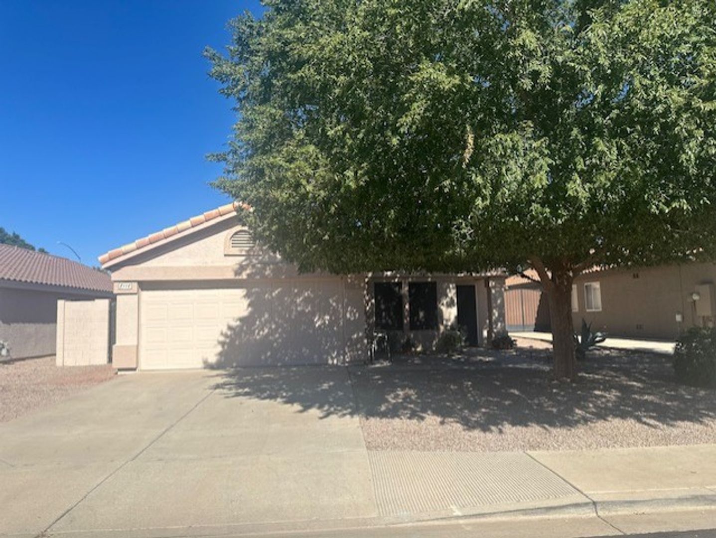 MESA House: 8112 E OLLA AVE