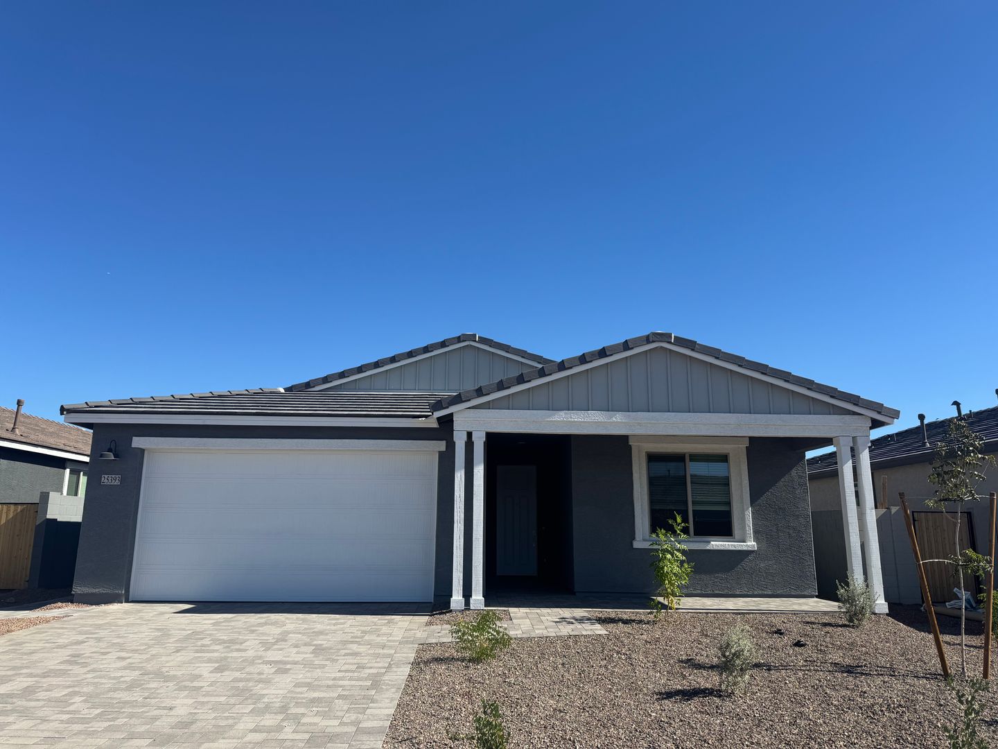 PEORIA House: 25393 N 75TH LN