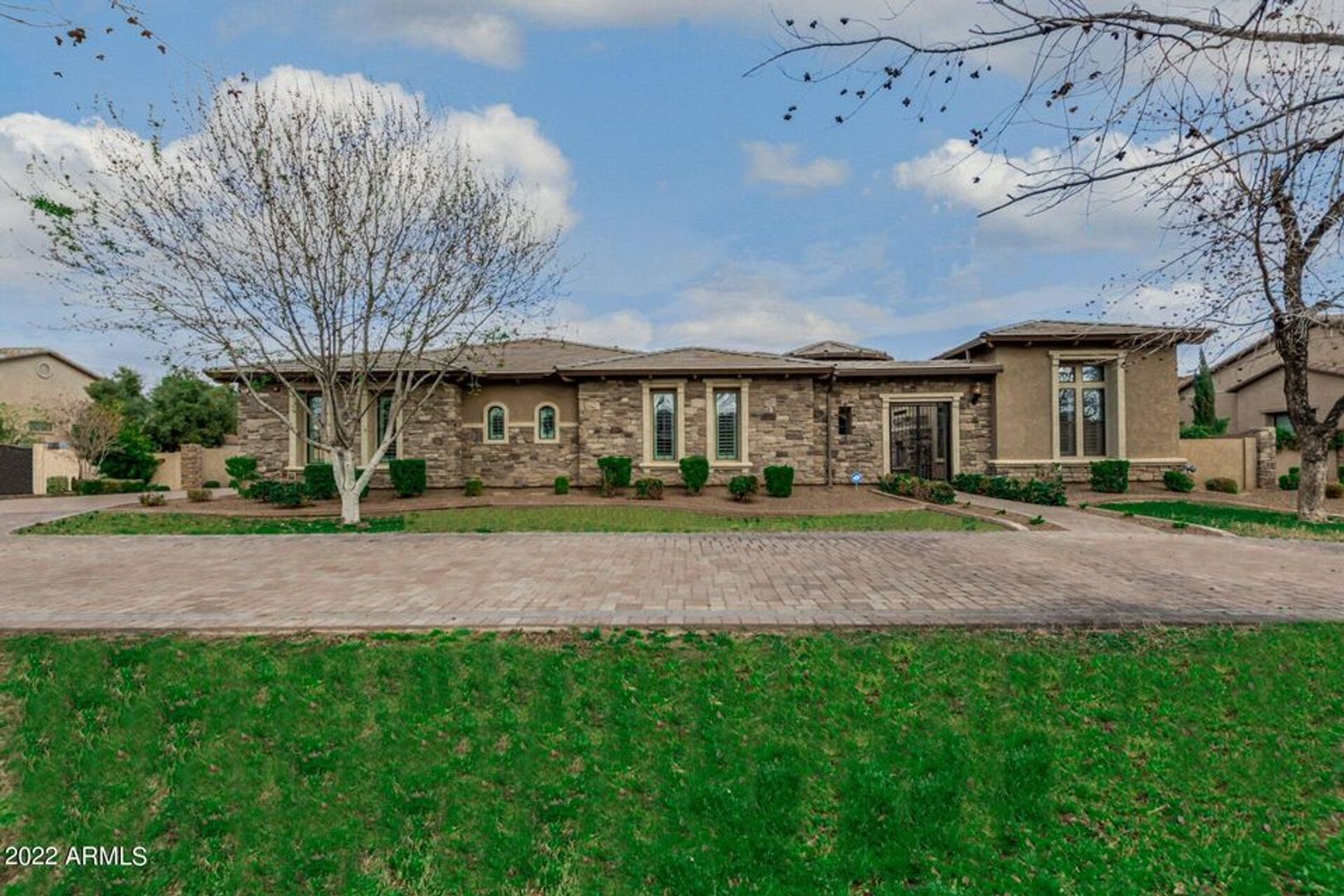 QUEEN CREEK House: 24317 S 201ST CT