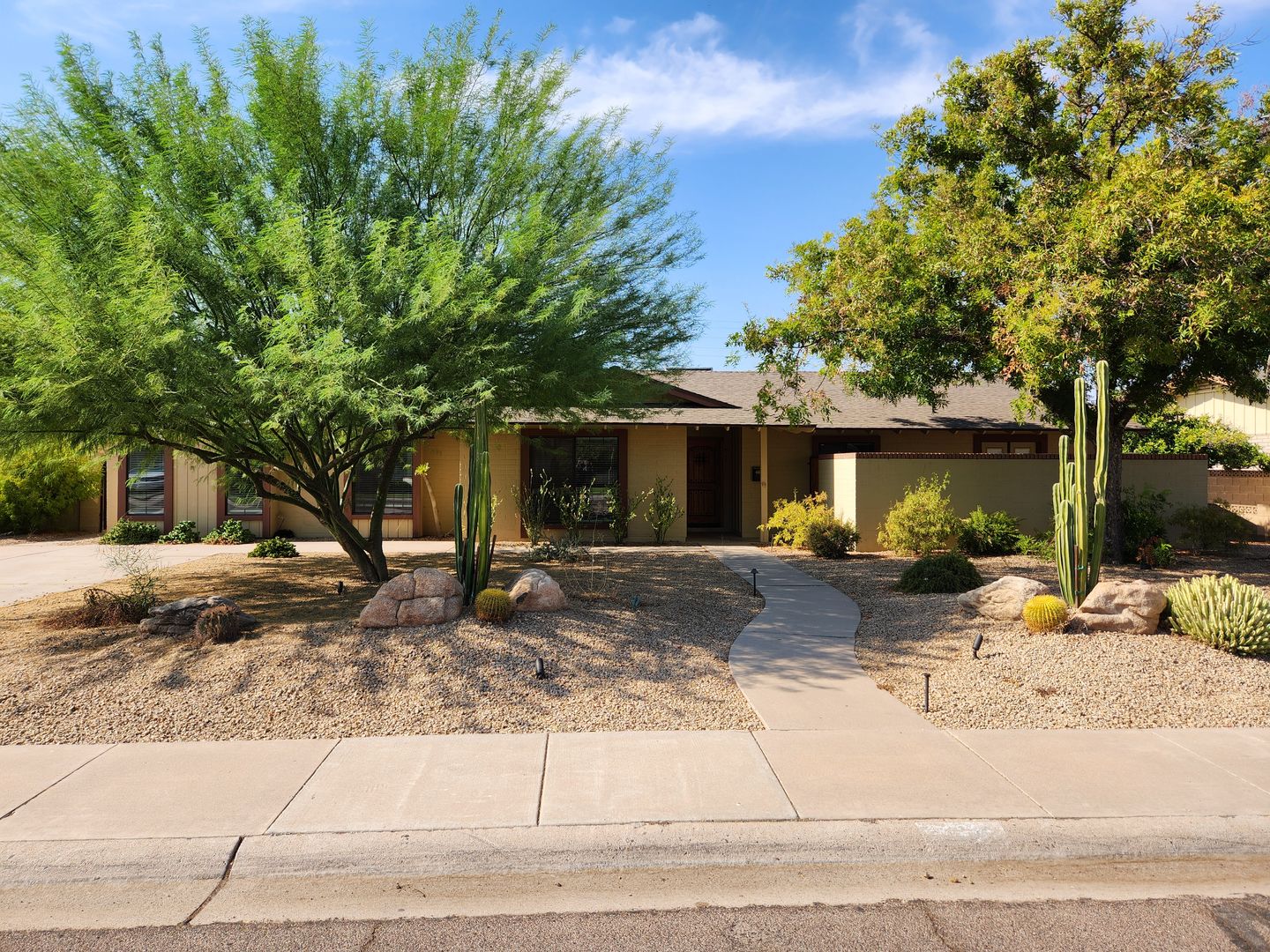 TEMPE House: 517 E BISHOP DR