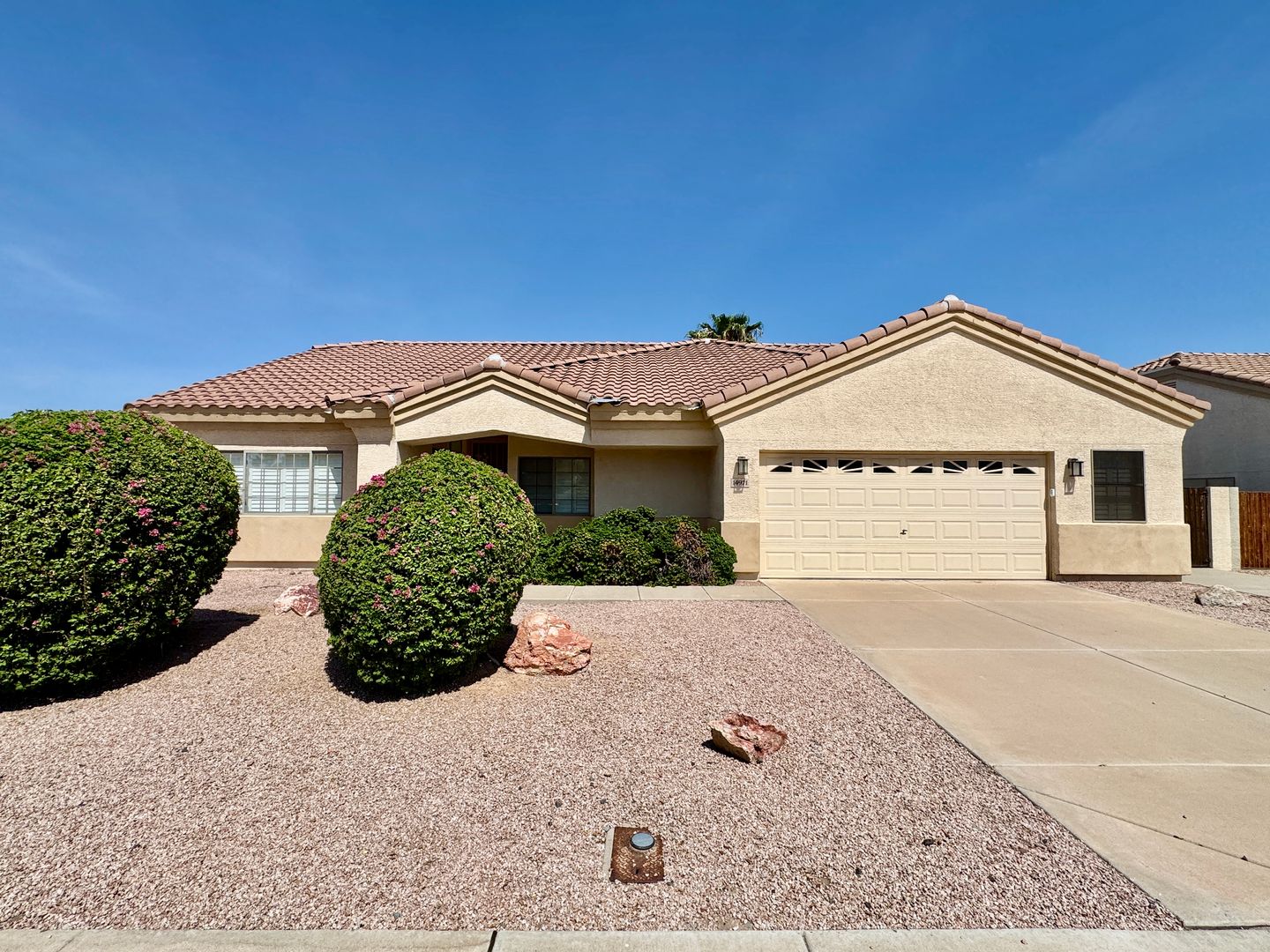 PEORIA House: 14971 N 88TH LN