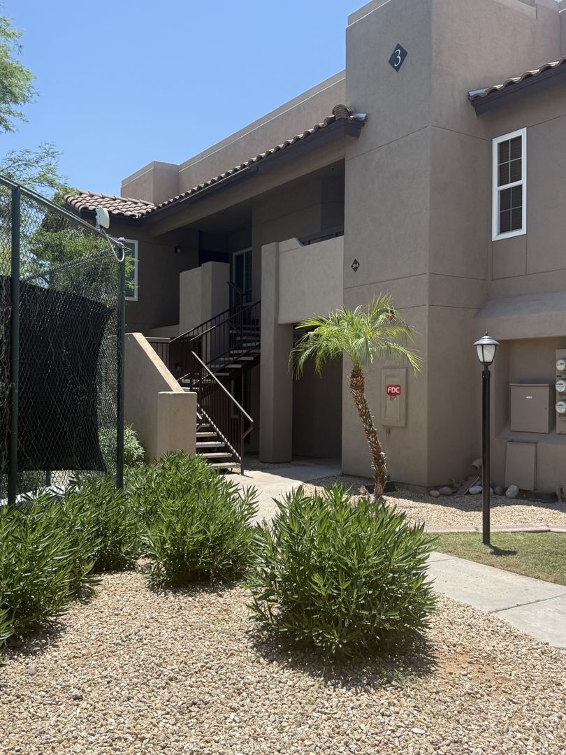 SCOTTSDALE House: 9451 E BECKER LN #2015