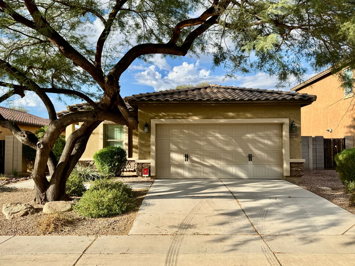 Peoria House: 10850 W Avenida Del Rey