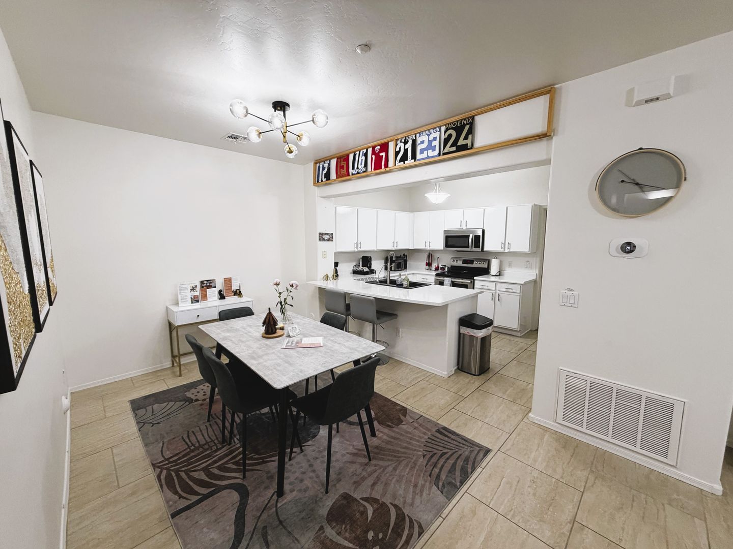 MESA House: 805 S SYCAMORE #108