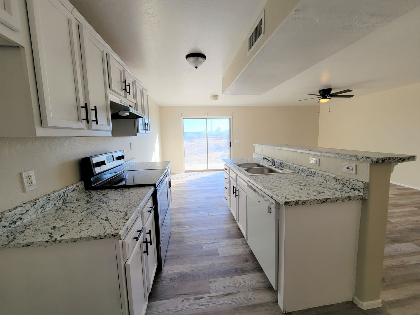 ARIZONA CITY House: 15147 S YAVA RD UNIT A