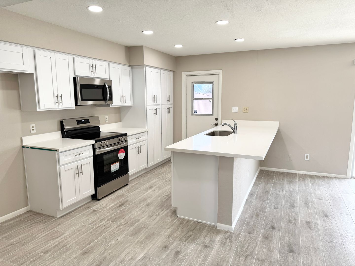 TEMPE House: 2113 E COLGATE DR