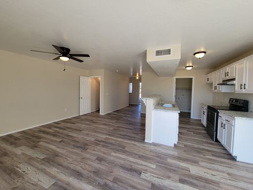 FREE RENT EARLY ENTRY YOU INTERESTED ?? 3 bedroom 2bath